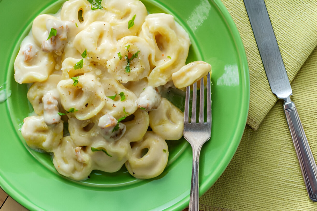 Cheesesteak Tortellini in Creamy Provolone Sauce