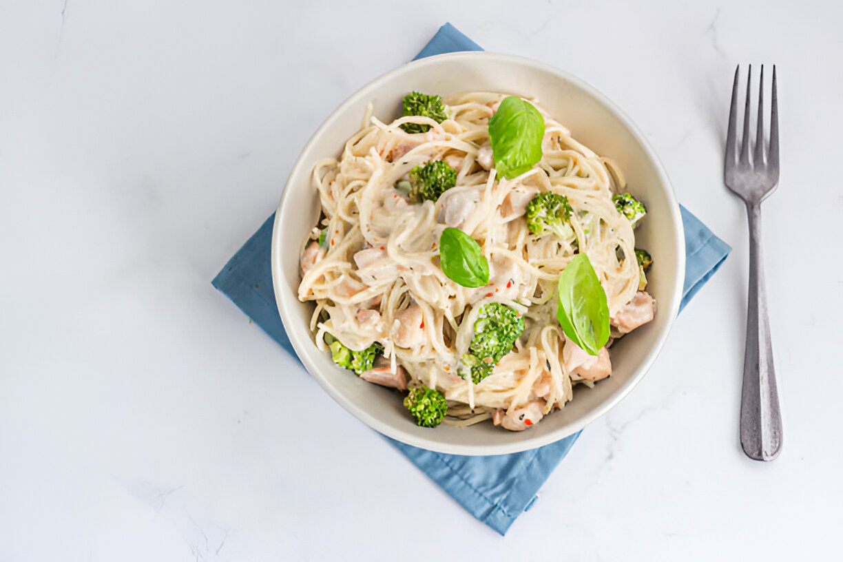 Creamy Chicken and Broccoli Pasta