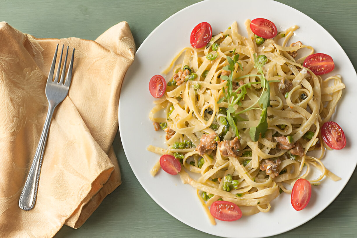 Creamy Ground Beef Alfredo Pasta