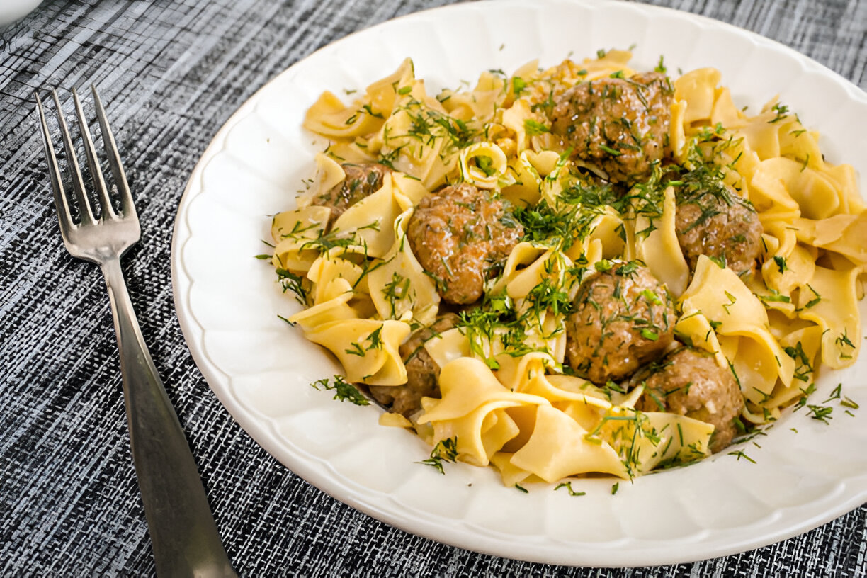 Garlic Butter Meatballs with Creamy Parmesan Pasta