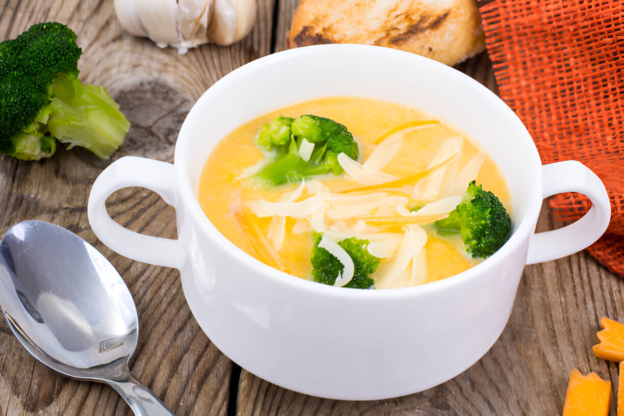 LOADED BROCCOLI CHEESE POTATO SOUP