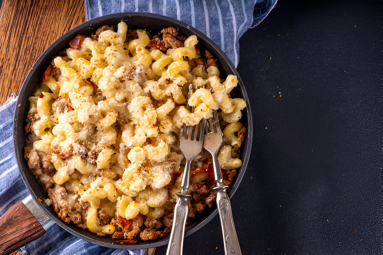 OnePot Macaroni Cheeseburger Soup No Velveeta