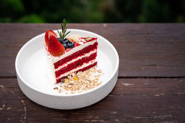 red velvet cheesecake cake