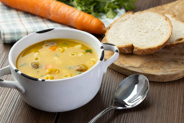 One Pot Macaroni Cheeseburger Soup