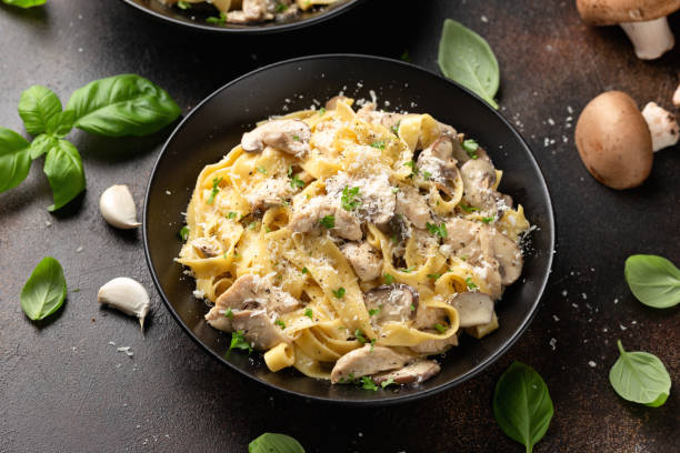 creamy garlic pasta