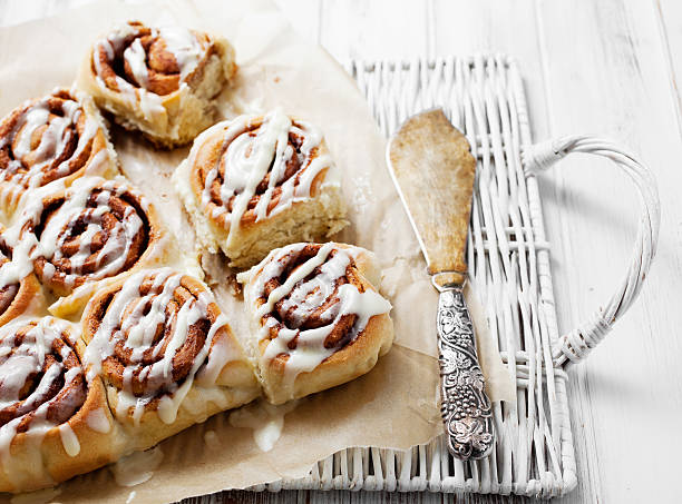 Cinnamon Roll French Toast Roll-Ups