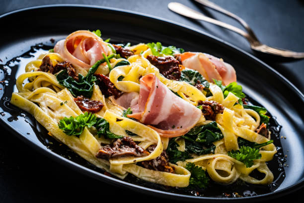 Spaghetti & Spinach with Sun-Dried Tomato 