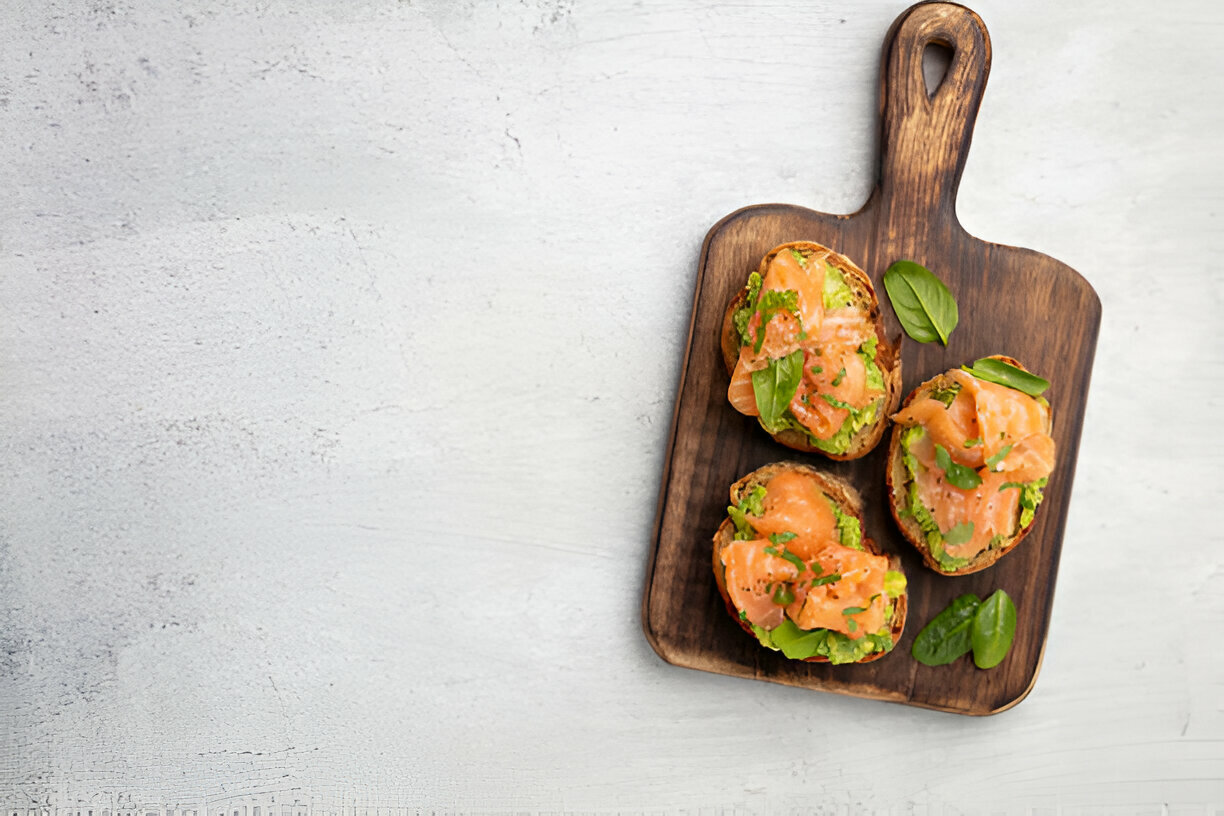 Crispy Honey Garlic Salmon Bites - 25 Minutes