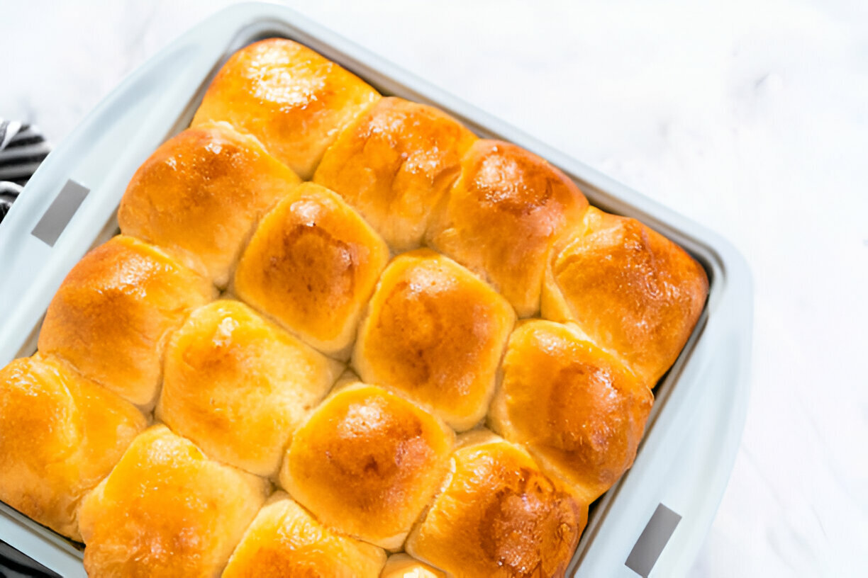 Easy Homemade 30-Minute Dinner Rolls