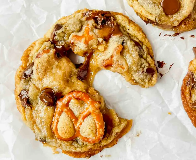 No Bake Peanut Butter Pretzel Cookies with Chocolate Chips