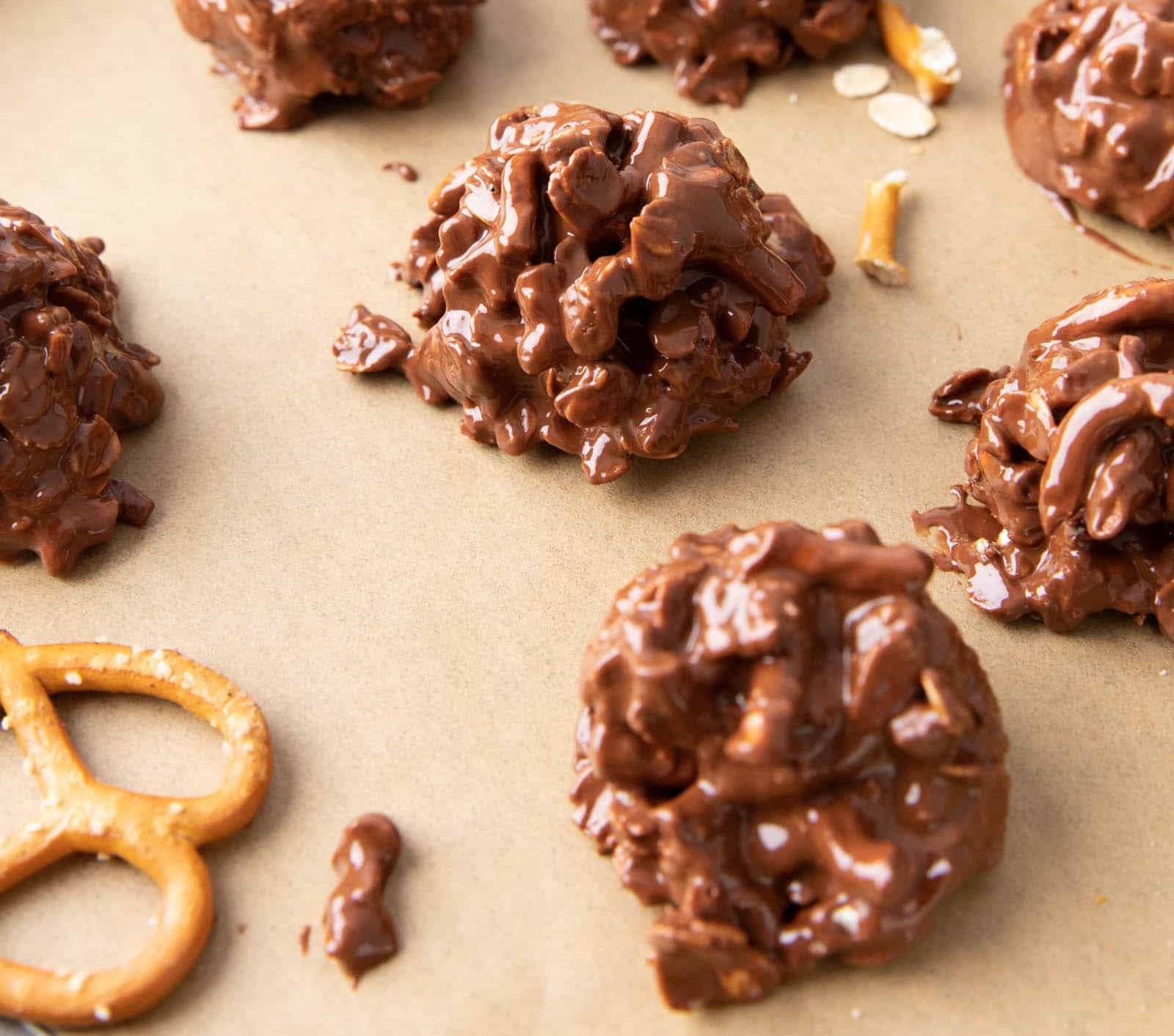 No Bake Peanut Butter Pretzel Cookies with Chocolate Chips