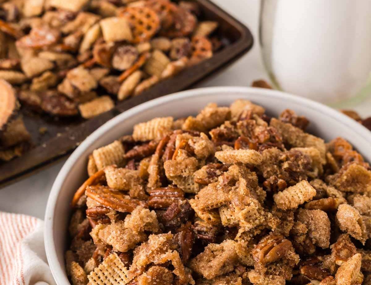 Praline Party Mix Recipe