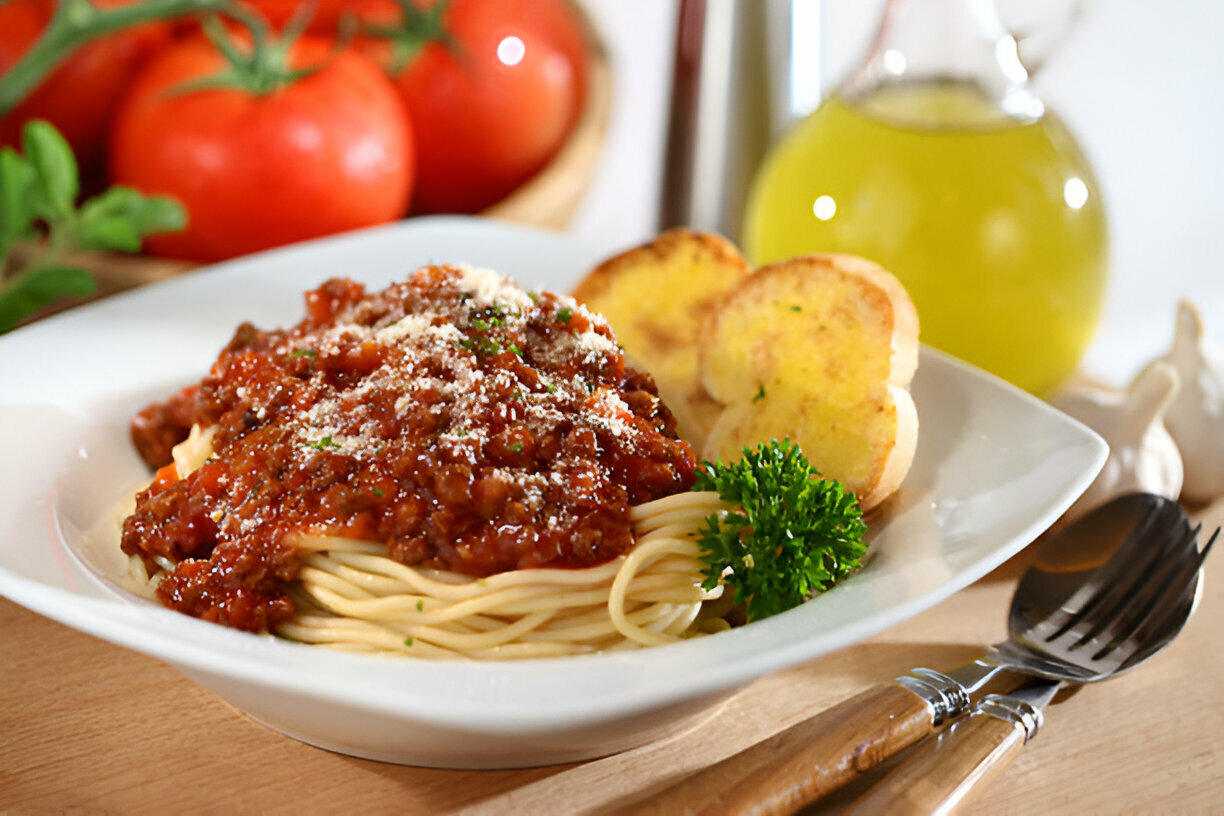 Spaghetti Stuffed Garlic Bread