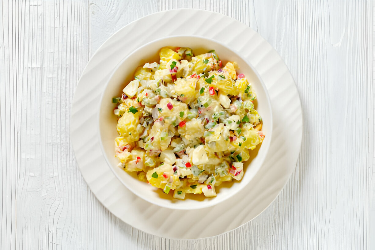 Unique Deviled Egg Macaroni Pasta Salad Recipe That Stuns!